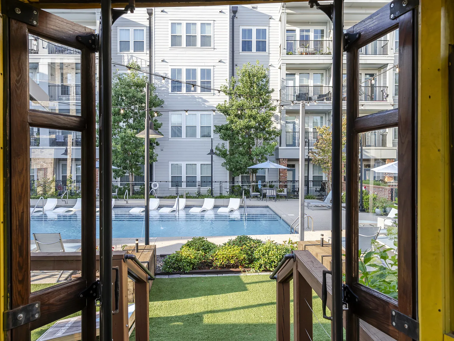 Bluebird Row Apartments — Photo 3