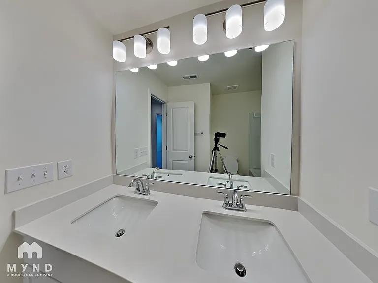 1546 Cedar Tree Dr — Photo 16