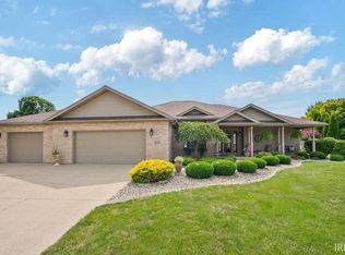 804 Lakeside Dr, Kokomo, IN