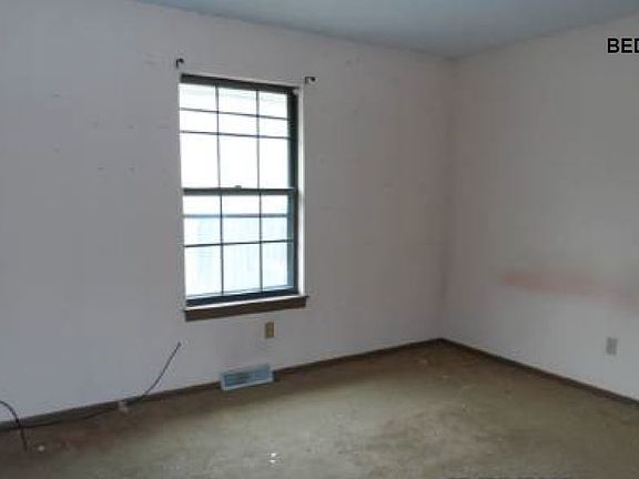 4th image of 17400 E 42nd St S