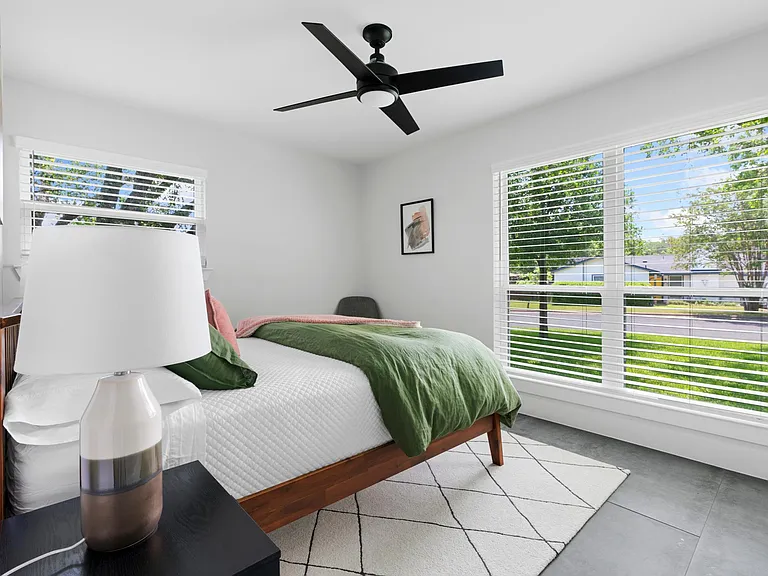 2102 Falcon Hill Dr — Photo 19