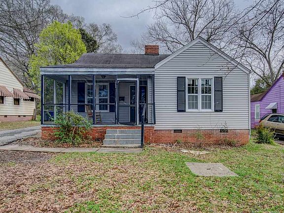 2nd image of 124 Cambridge Cir