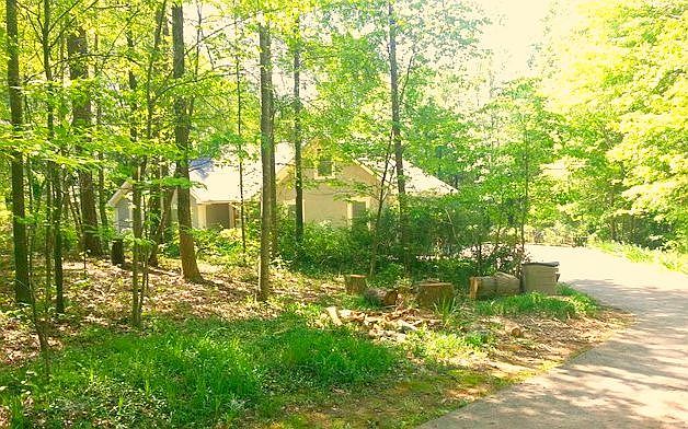 2nd image of 9081 Clark Rd