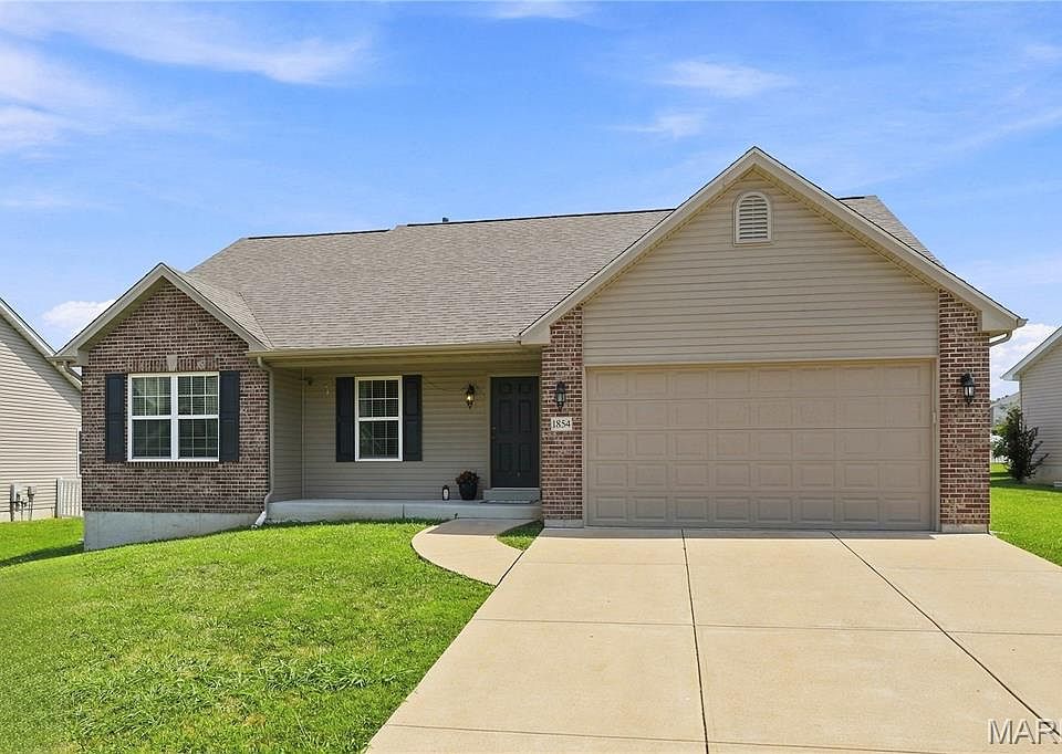 1st image of 1854 Iron Mountain Dr