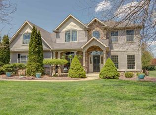14213 Stonehurst Ct, Granger, IN