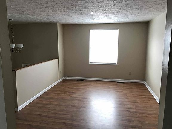 3rd image of 1064 Bruce Ave