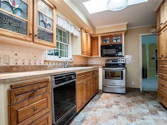 5th image of 2706 Tonawanda Dr