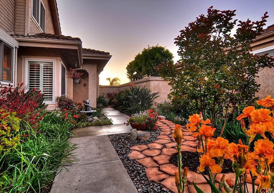1st image of 27451 Paseo Fiesta
