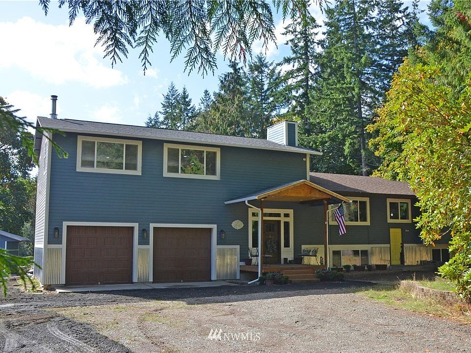 Beautiful farm house with ample parking