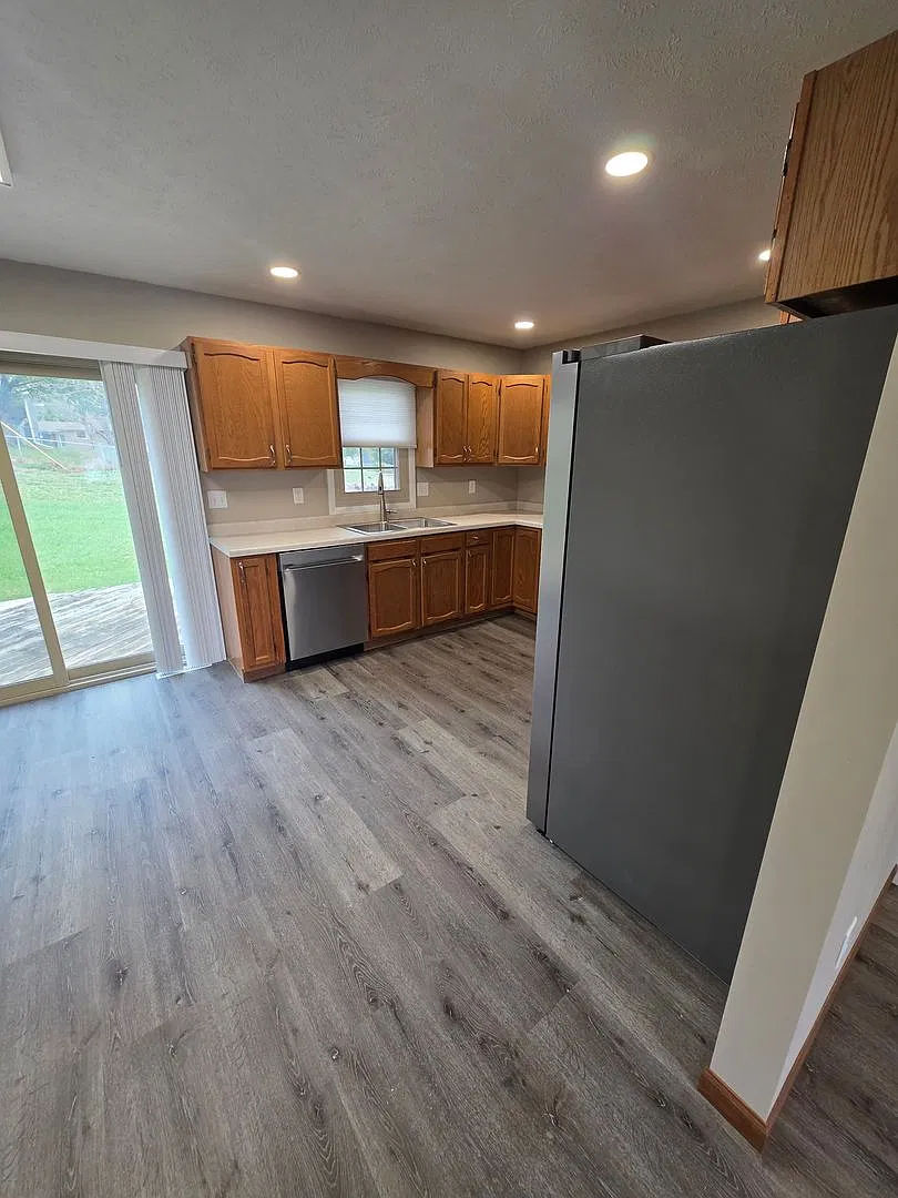 Beautifully Renovated 3 Bedroom Home with Room to Enjoy — Photo 4