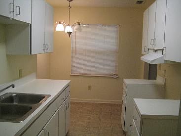 2nd image of 1201 Bunker Hill Blvd