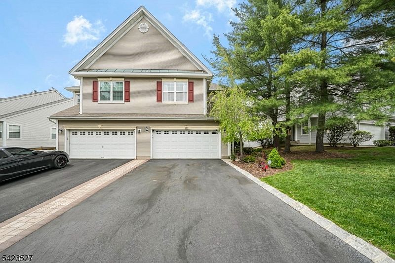 1st image of 110 Warbler Dr