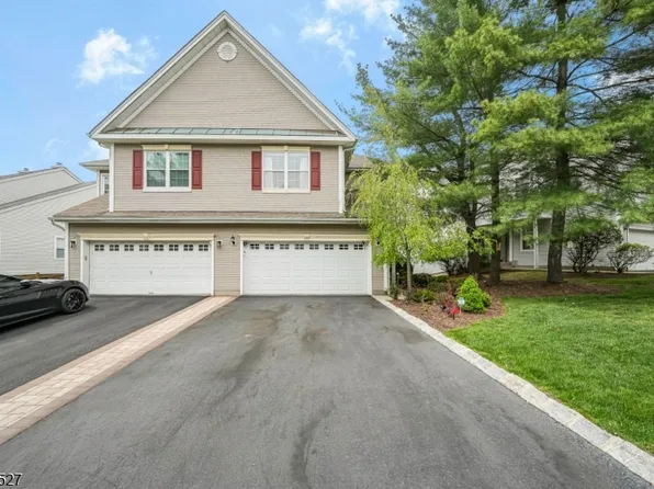 110 Warbler Dr, Wayne Twp., NJ 07470