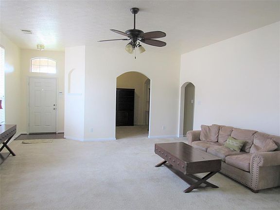 3rd image of 3323 Red Cedar Dr