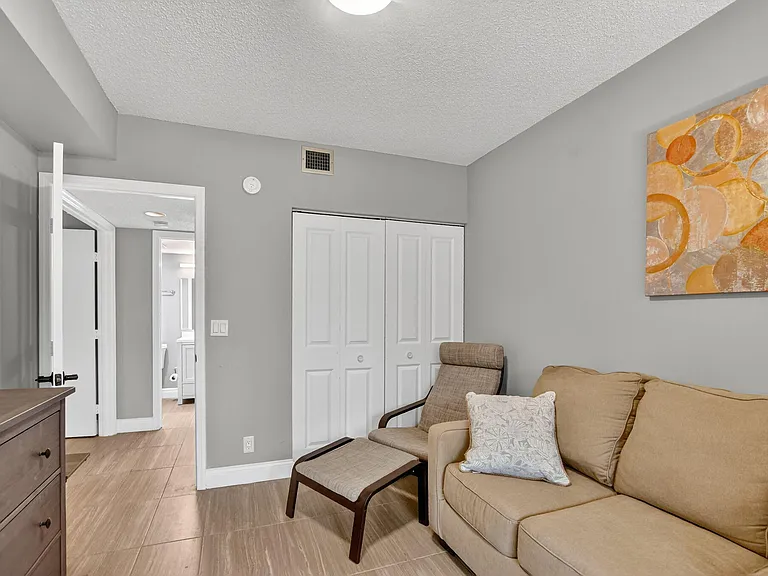 7773 La Mirada Dr — Photo 26