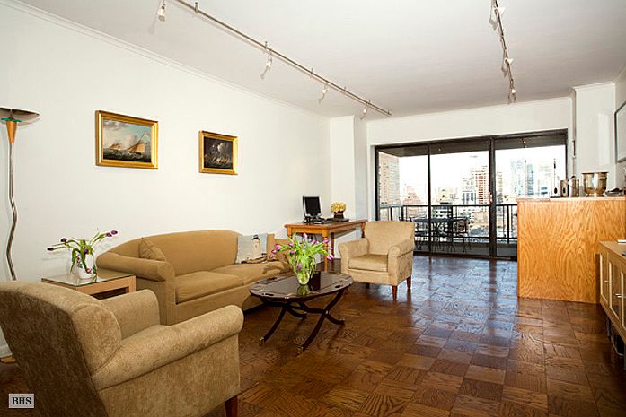 1st image of 425 E 58th St APT 20A