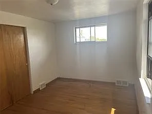 218 Bronx Ave #1 — Photo 15