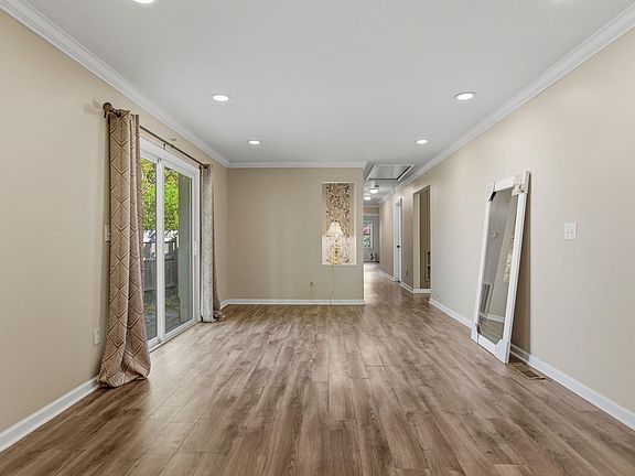 5th image of 101 Pleasant Dr