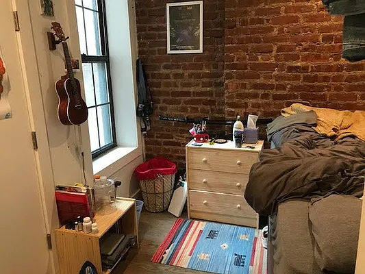 Rented by Premier Metro Realty Corp | media 35