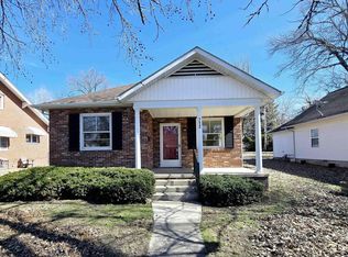 712 N 12th St, Herrin, IL 62948