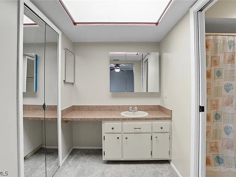 1203 SW 48th Ter #202 — Photo 22