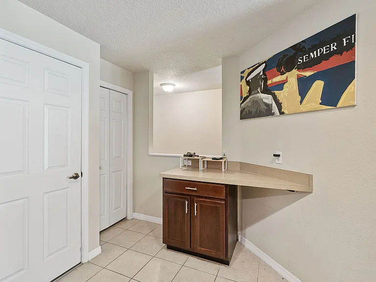 3812 Silverbell Loop — Photo 8