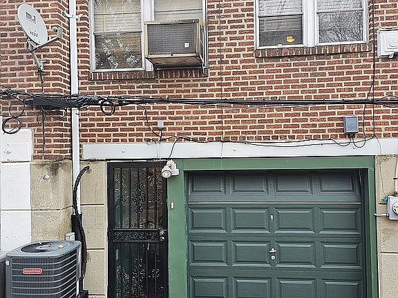 5th image of 6590 Walnut Park Dr
