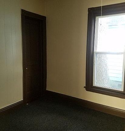 4th image of 1313 Willow Ave #1