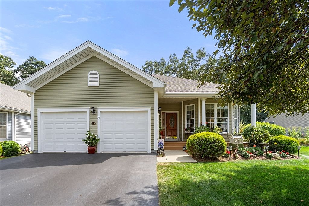 19 Andrews Dr 107, Uxbridge, MA 01569 Zillow