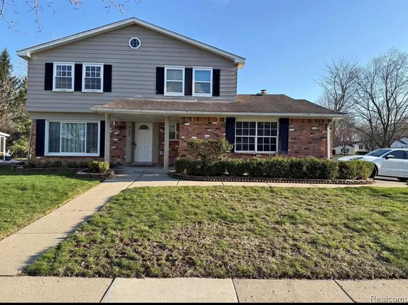 41757 Cherry Hill Rd, Novi, MI 48375