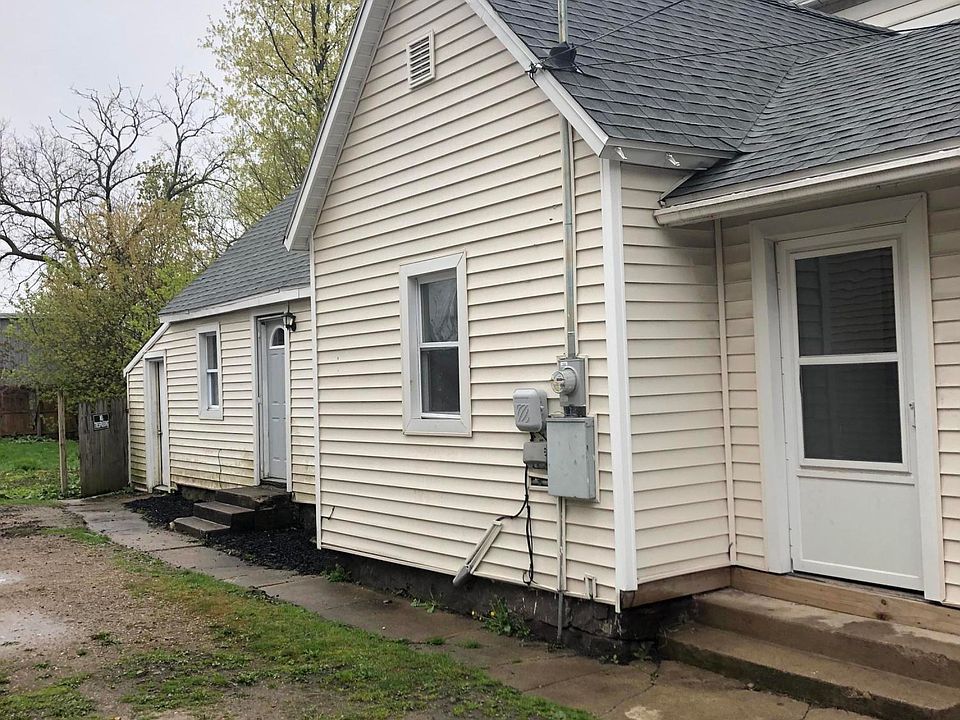 1st image of 942 Muskegon Ave NW