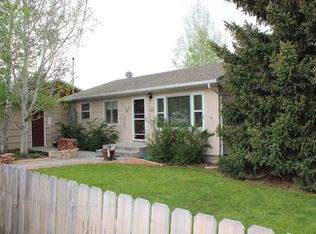 114 N 1st St, Joliet, MT 59041