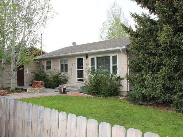 114 N 1st St, Joliet, MT 59041