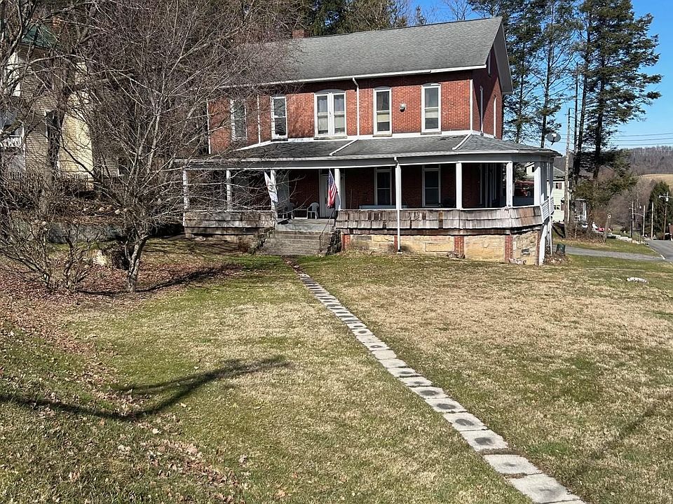 200 Jackson St Kingwood WV Zillow