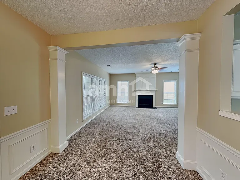 2523 Davenham Ln — Photo 5