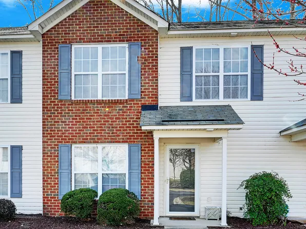 4222 Dudleys Grant Drive #E, Winterville, NC 28590