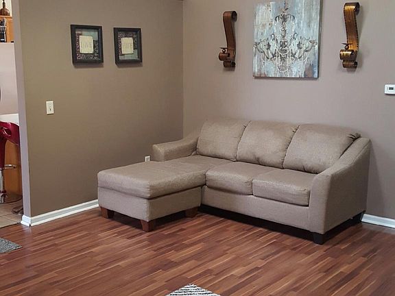 2nd image of 7814 Rocky Glen Pl