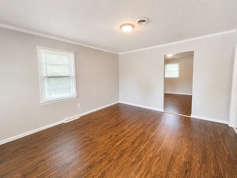 1A Lora Ln #1A — Photo 3