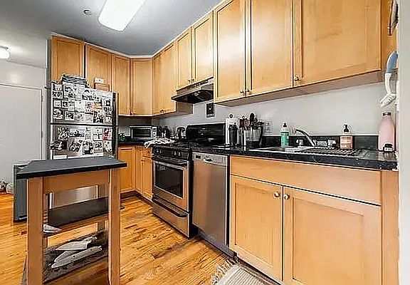 3rd image of 567 Warren St APT 303