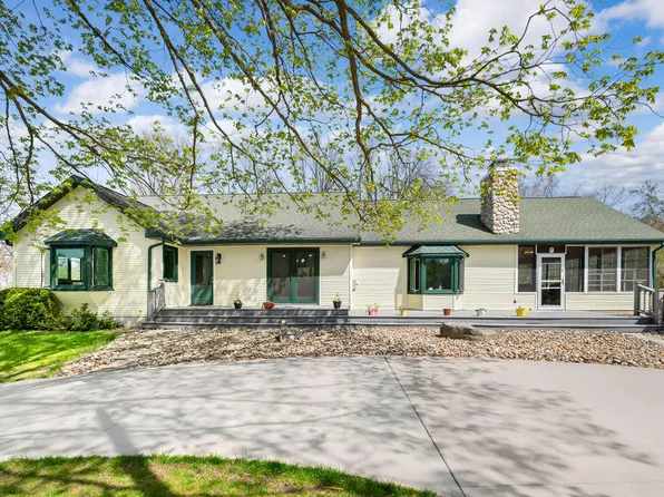 19117 Beaver Dam Rd, Galien, MI 49113