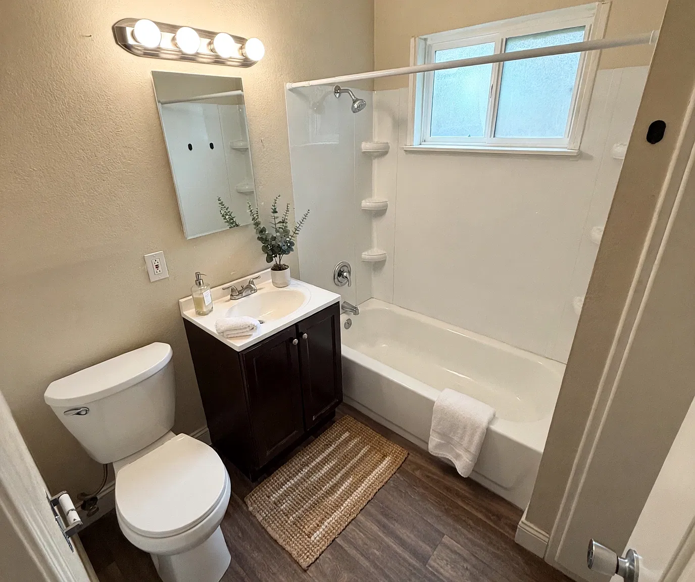 1 bed, 600 sqft, $1,425 — Photo 3
