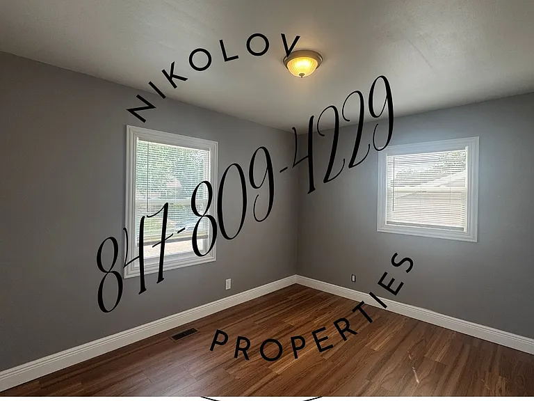 220 Healy Ave — Photo 4