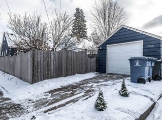 3258 32nd Ave NE, Minneapolis, MN 55418