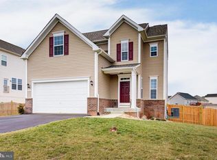 188 Bray Dr, Bunker Hill, WV 25413