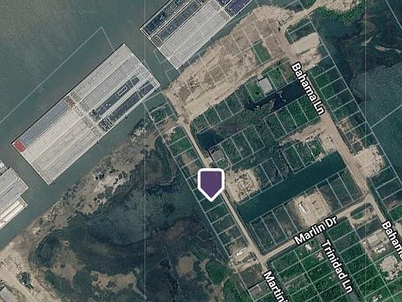 2nd image of 1419 Martinique Ln