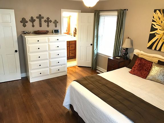 4th image of 1824 Oyster Bay Ln