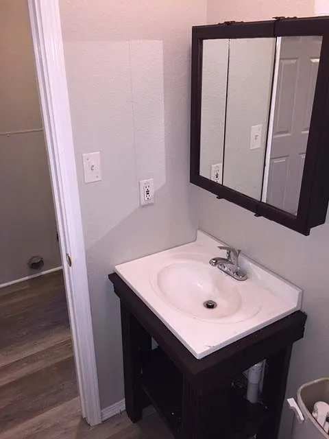 2 bed, 784 sqft, $995 — Photo 4
