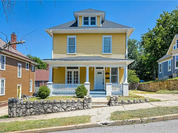 321 N 15th St, Saint Joseph, MO 64501