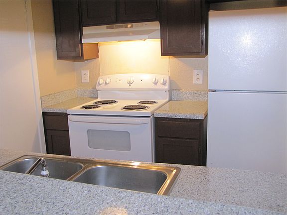 3rd image of 801 Cooper Square Cir APT 126