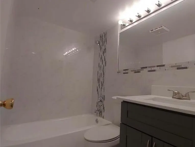 9903 Three Lakes Cir — Photo 15